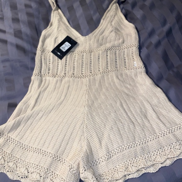 Pull it down baby romper - Picture 3 of 4